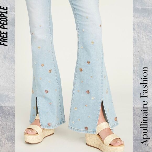 FREE PEOPLE BY DRIFTWOOD FARRAH FLARE TWEEEDLE DUM SLIT JEANS NWT - Picture 1 of 11